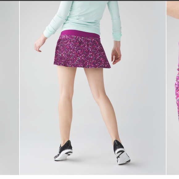 Lululemon Time To Shine Skirt in Paradise Camo Multi / Regal Plum 8 - Picture 2 of 11